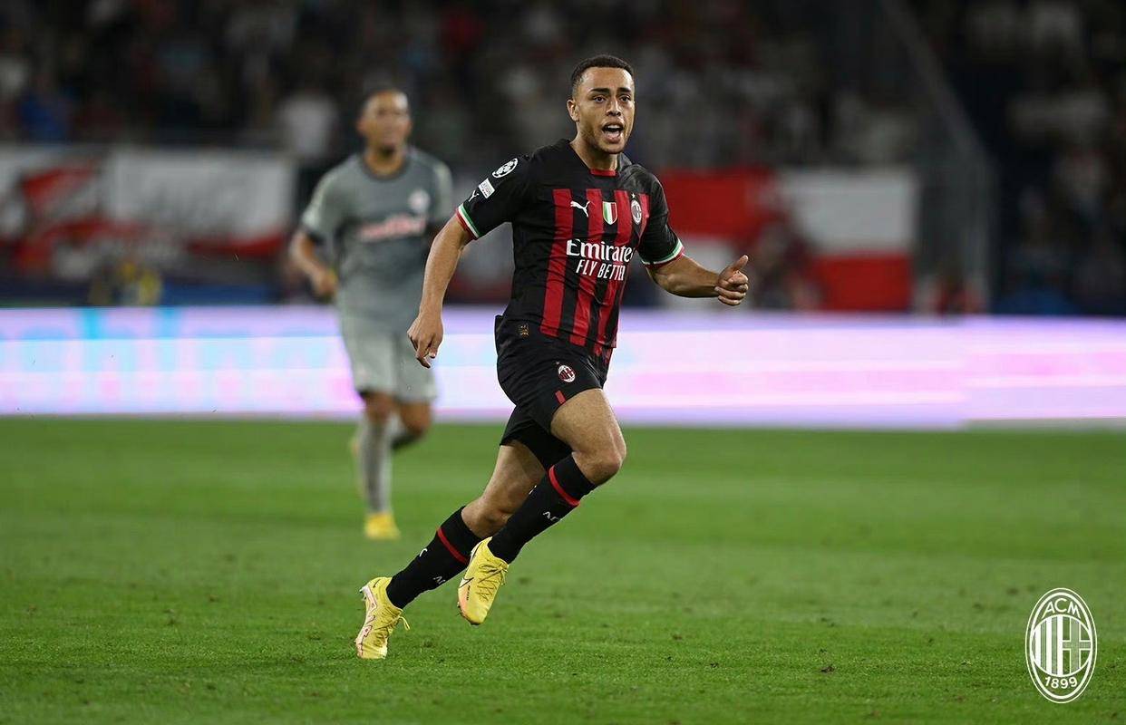 爱游戏下载爱游戏-包含冲刺阶段国际米兰调整名单以备足总杯，绝杀压哨环节打磨，管理层满意，训练强度明显提升的词条