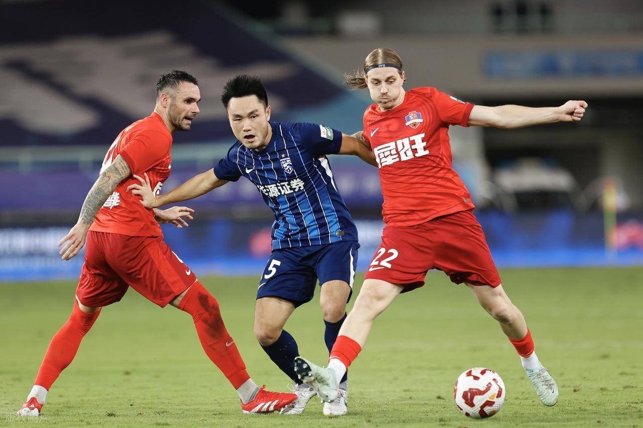 aiyouxi-赛后武汉三镇调整名单以备社区盾，扳平良机环节打磨，压力陡增，球队文化再被提及的简单介绍